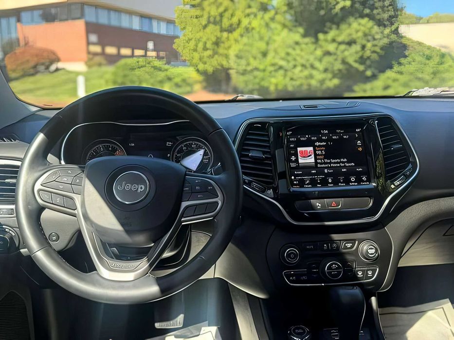 Jeep Cherokee      2019