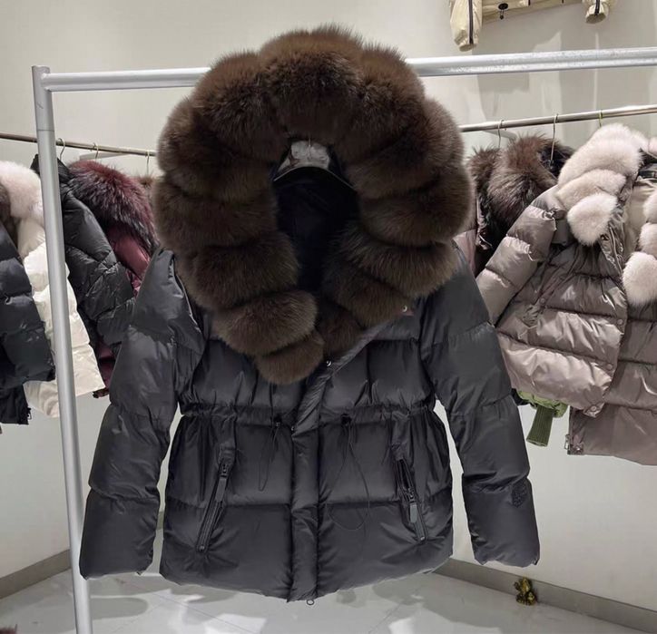 Пуховик з натуральним хутром