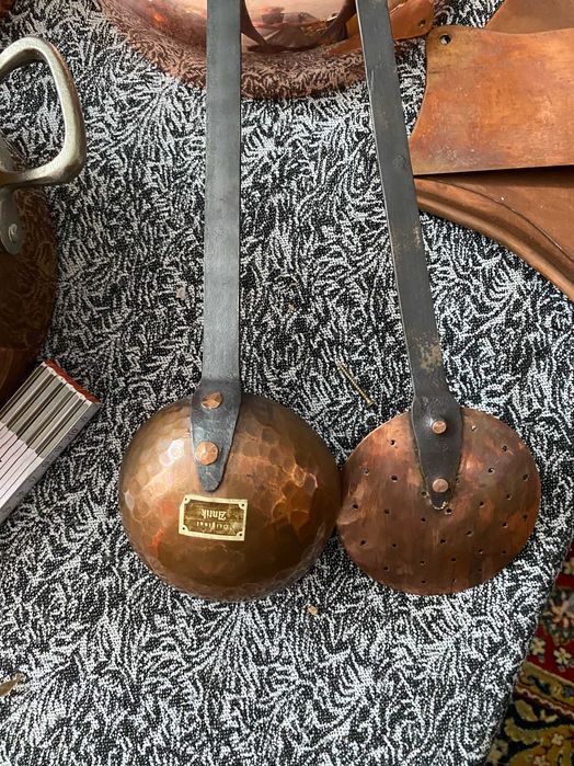 Miedziana łyżka i cedzak – antyczne, unikalne rękodzieło