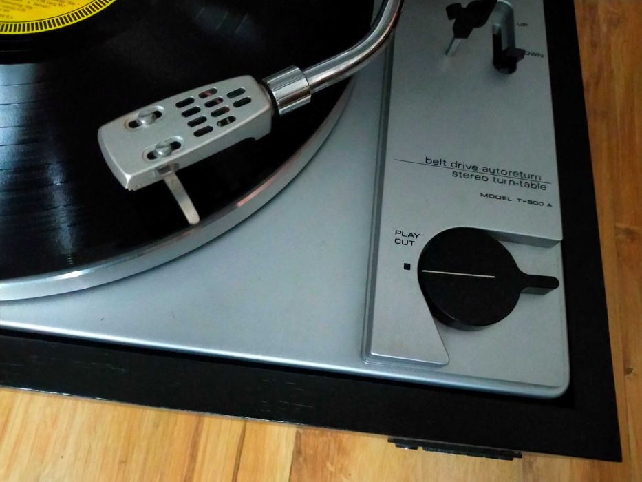 WINTEC T 800 A Gramofon Belt Drive. Półautomat. Vintage.
