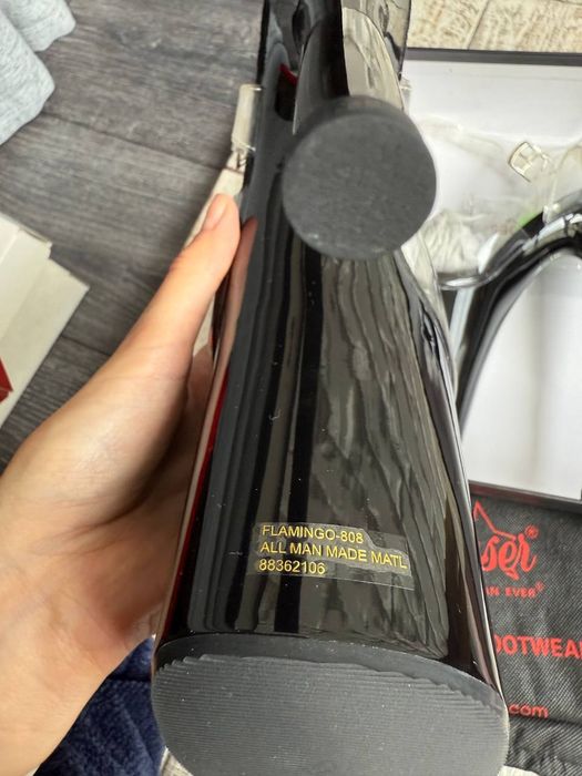 Стрипи Pleaser тройки 
Обувались раз
Без потертостей
Чехол для