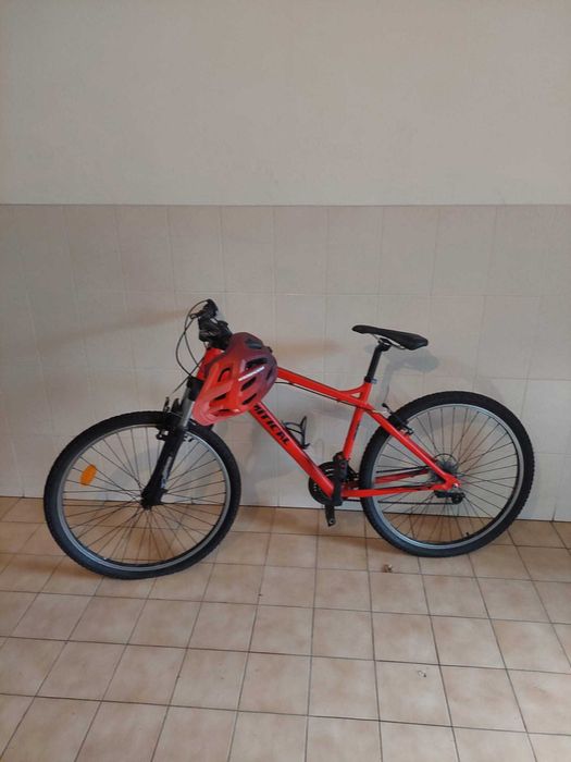 Bicicleta vermelha + capacete