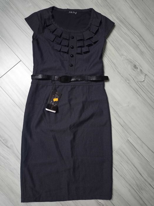 sukienka r.36 elegancka