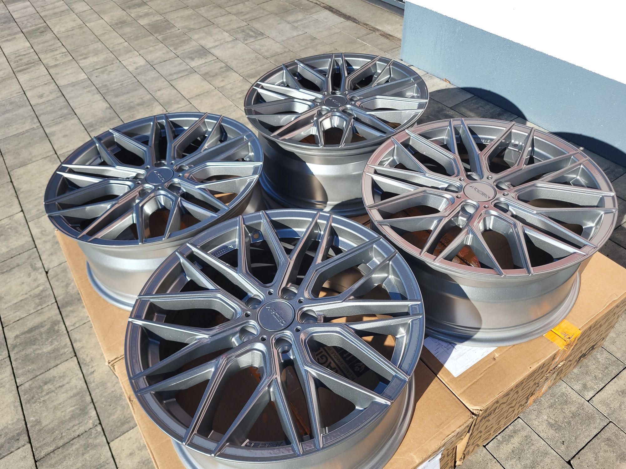Arceo 18" 5x112 ET45 Audi A3 A4 B9 B8 A6 C7 C6 Q5 Q3 Q2 Seat Leon FR !