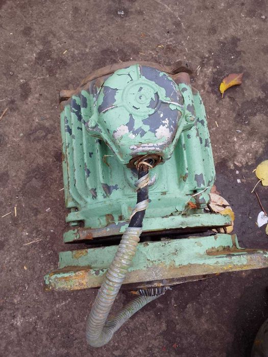 Электродвигатель 3,5 кВт в рабочем состоянии