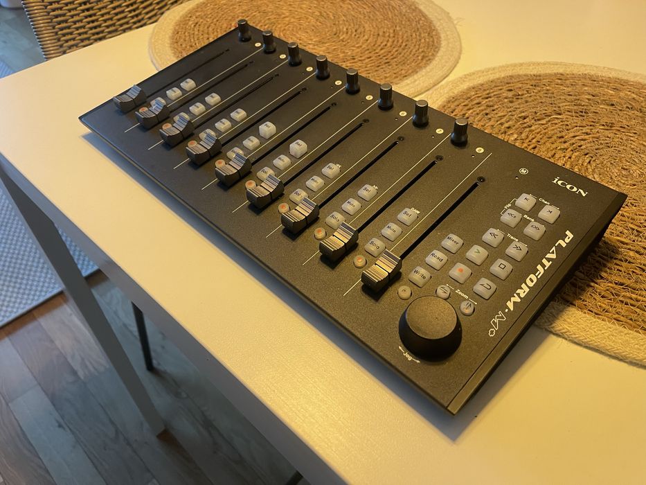 Sterownik midi icon platform m+