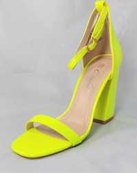 Sandały neonowe żółte lakierowane