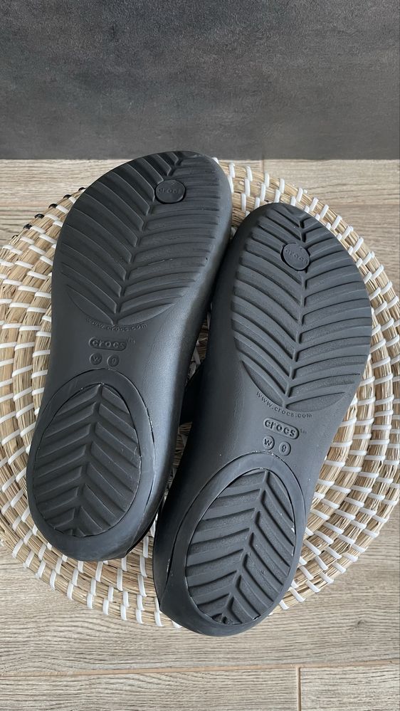 Crocs japonki serena flip czarne W9 39/40