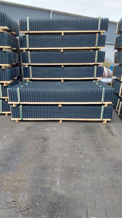 Ogrodzenia panelowe 3D / 2D – Transport i montaż– Płock i okolice