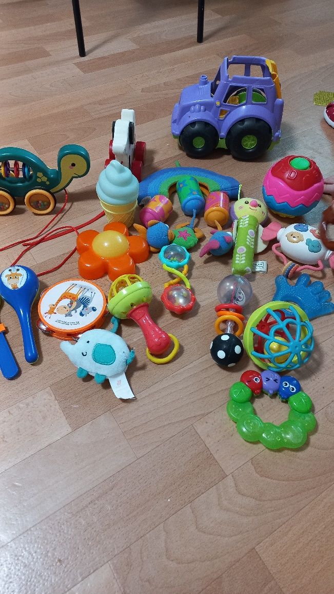 Комплект набір іграшок для новородженого від 0 до 1 року