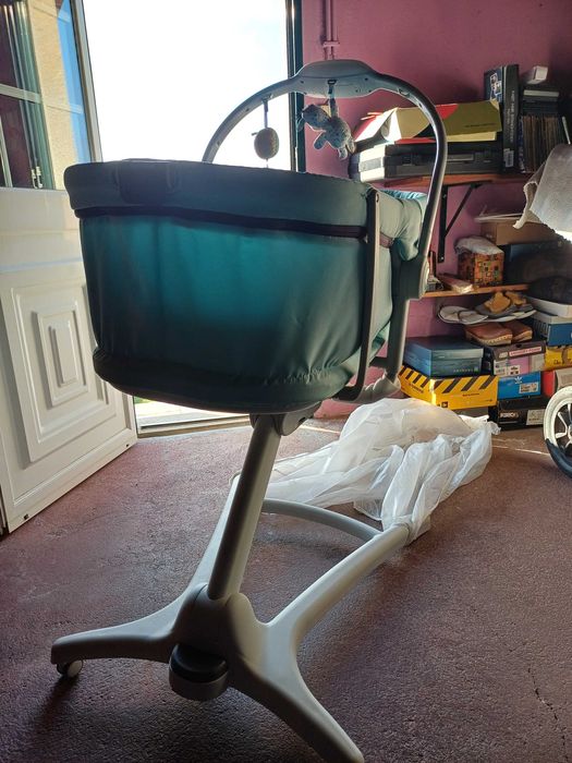 Berço Hug 4 em 1 chicco