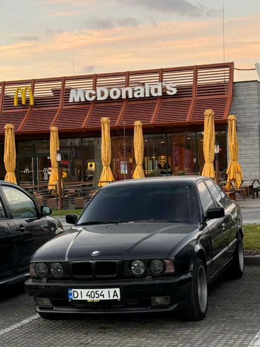 Bmw e34 /1990 року 2.4 дизель(в розтрочку )