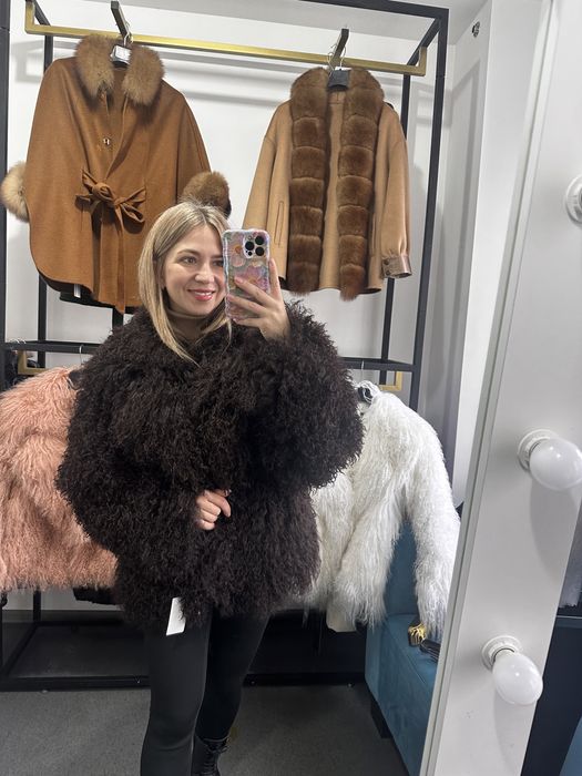 Трендова шубка з натуральної лами , шуба лама