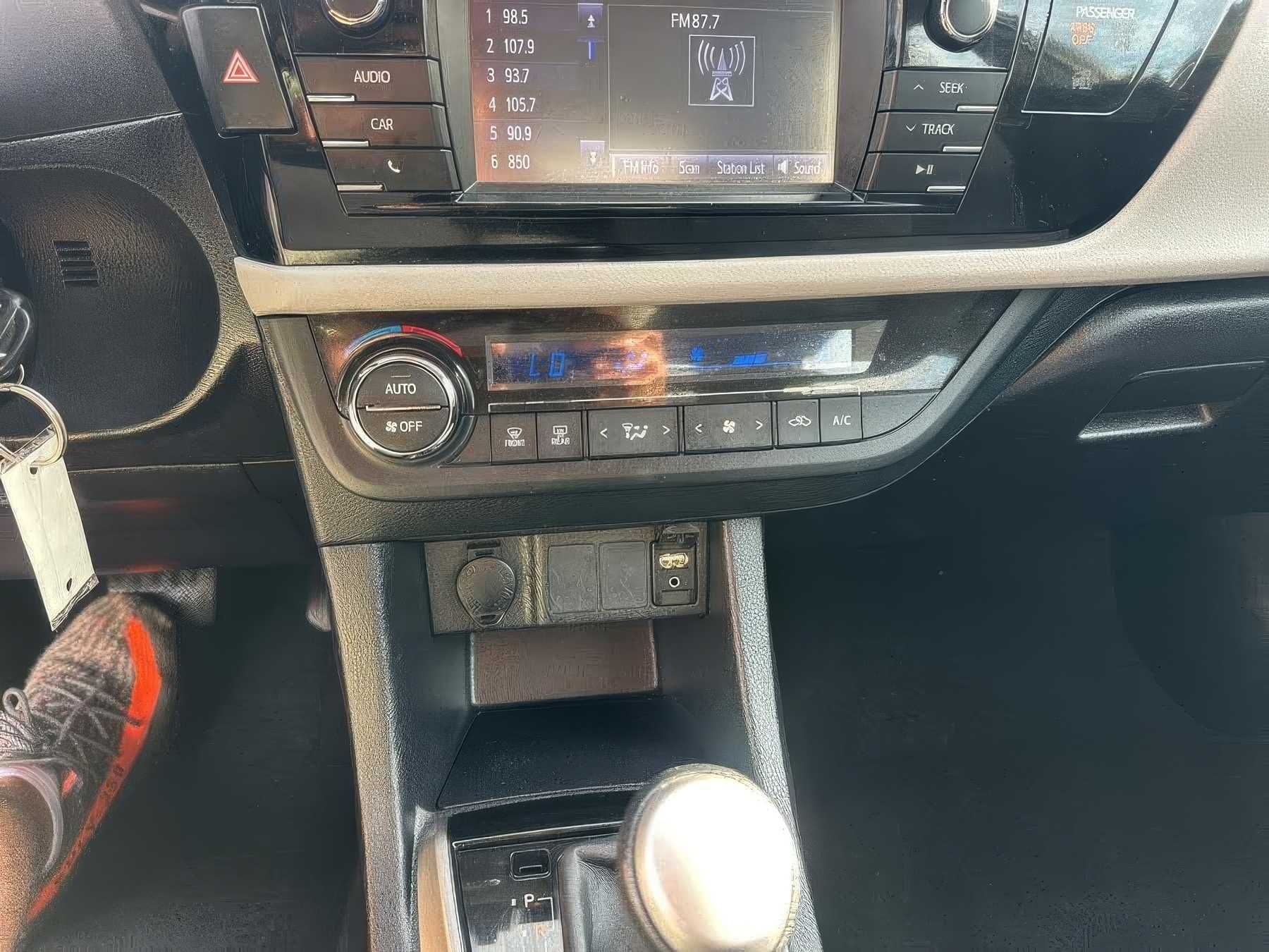 2016 Toyota Corolla LE Premium