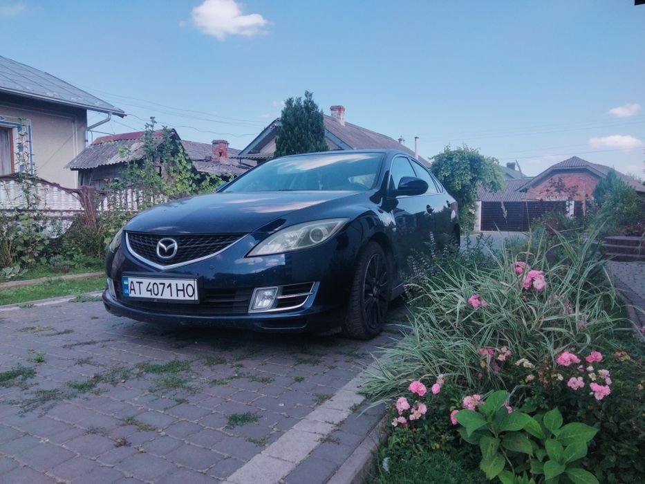 Продам своє авто Мазда 6