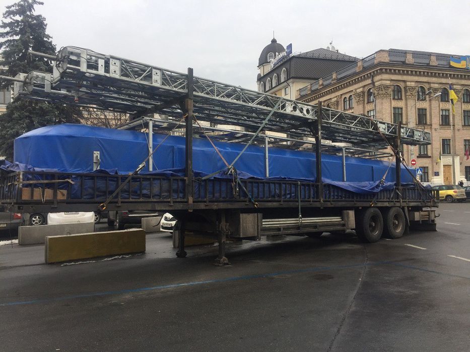 Полупричеп використовувався для перевезення цирку