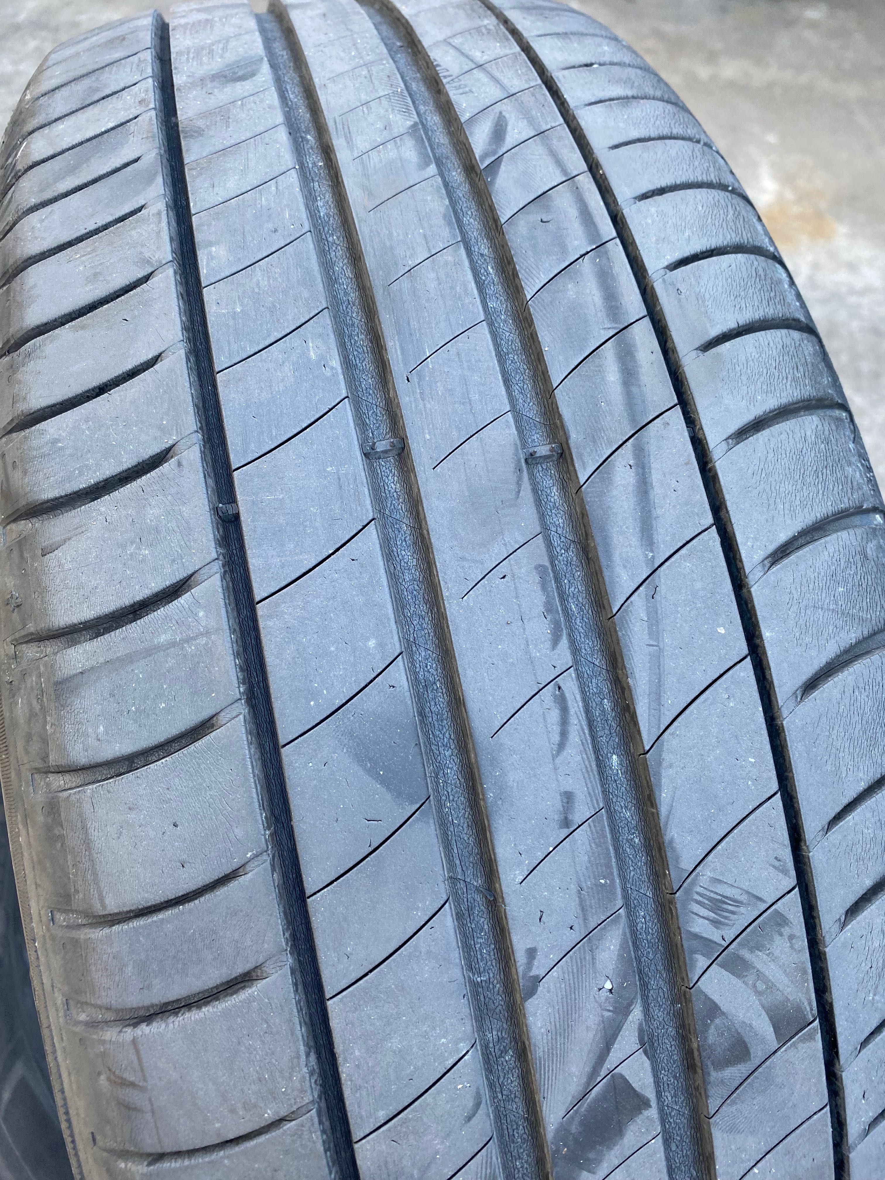 Pneus Michelin 215 55R 18