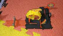 Hot wheels track піцца трек