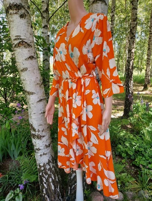 Nowa pomarańczowa wiskozowa sukienka w kremowe duże kwiaty M 38