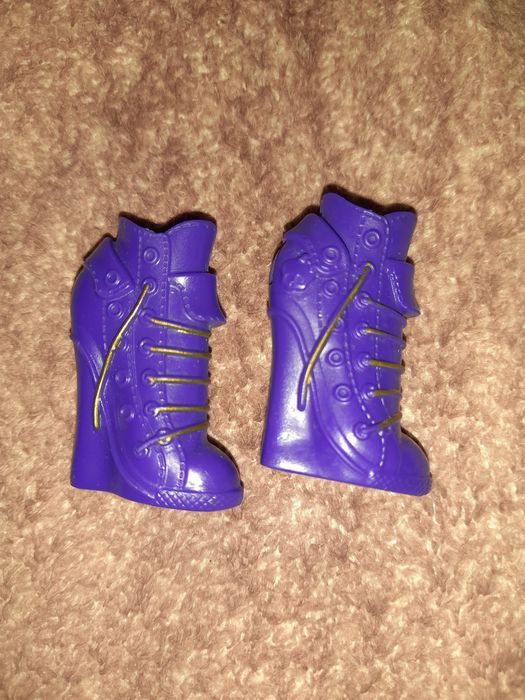 Кукла монстер хай и к ним аксесуари