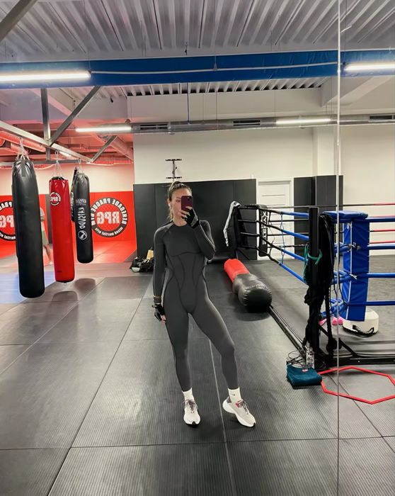 Спортивний костюм зі швами