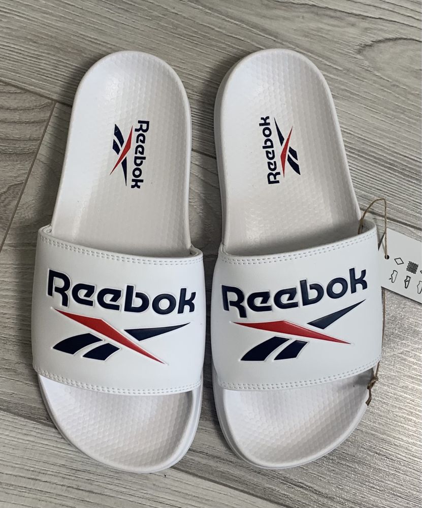 Тапочки Reebok нові оригінал шлепанци