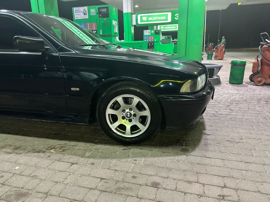 Продам бмв е39 м54б22