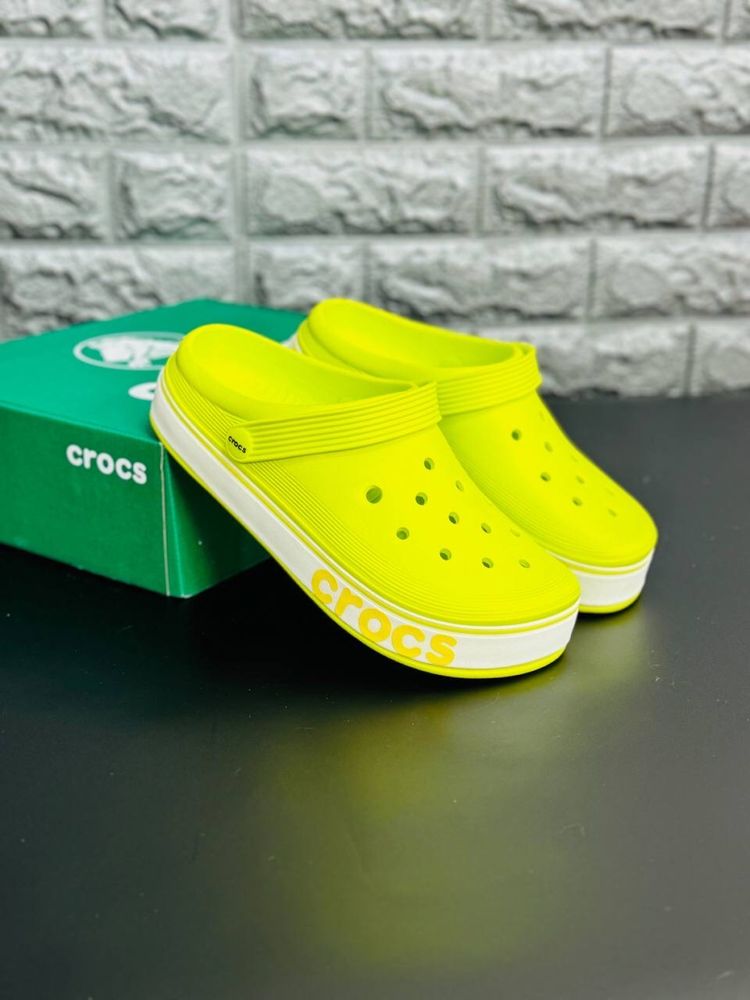 Шлепанцы Crocs женские Пляжные яркие шлепки тапочки крокс Новинка 2024