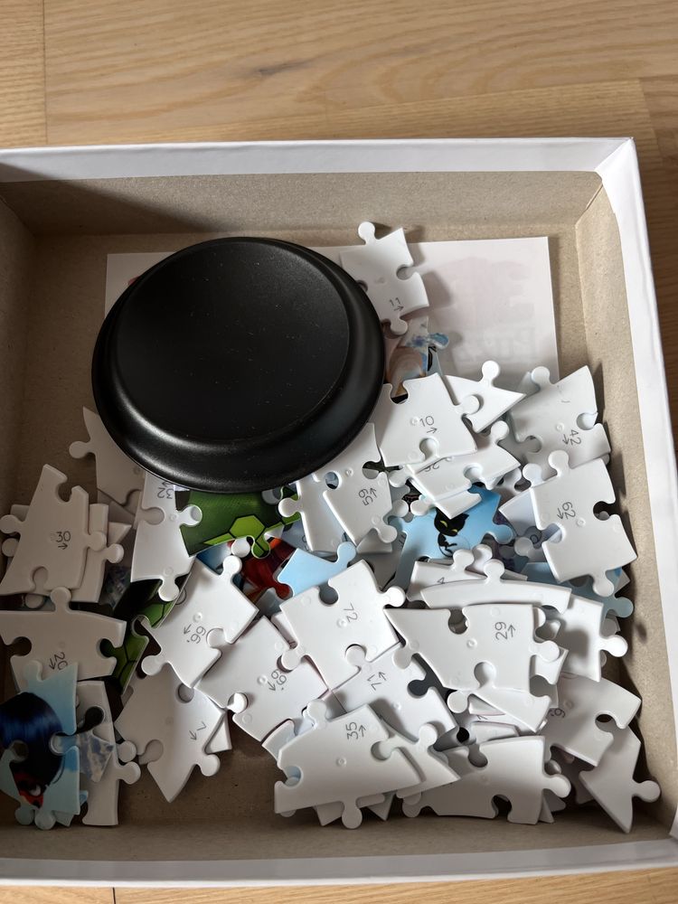 Puzzle 3D Biedronka i czarny kot