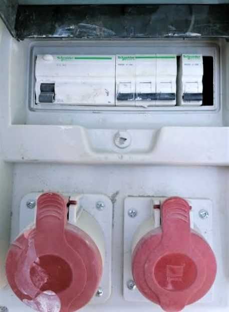 Rozdzielnia elektryczna 4 gniazda (różnicówka) + kabel YKY 5x16 6mb