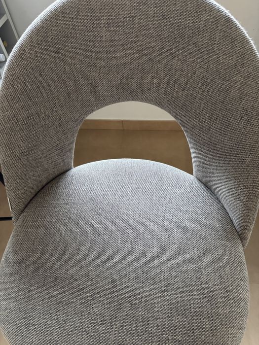 Cadeira (tamanho alto)