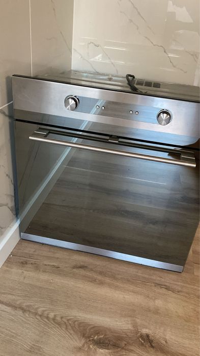 Forno praticamente novo, usado poucas vezes