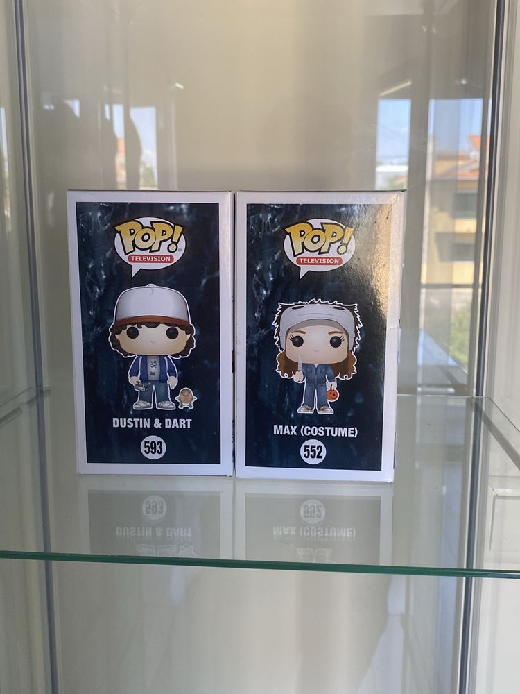 Funko pop stranger things - dustin e max especial 2 temporada