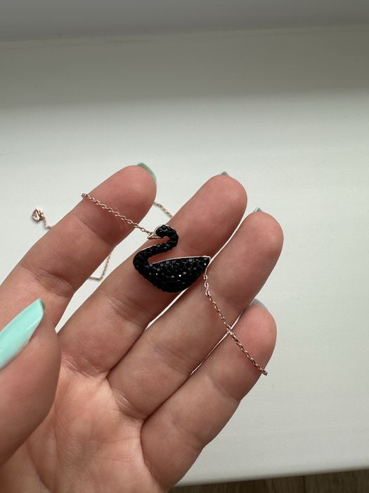 Подвеска на шею лебедь