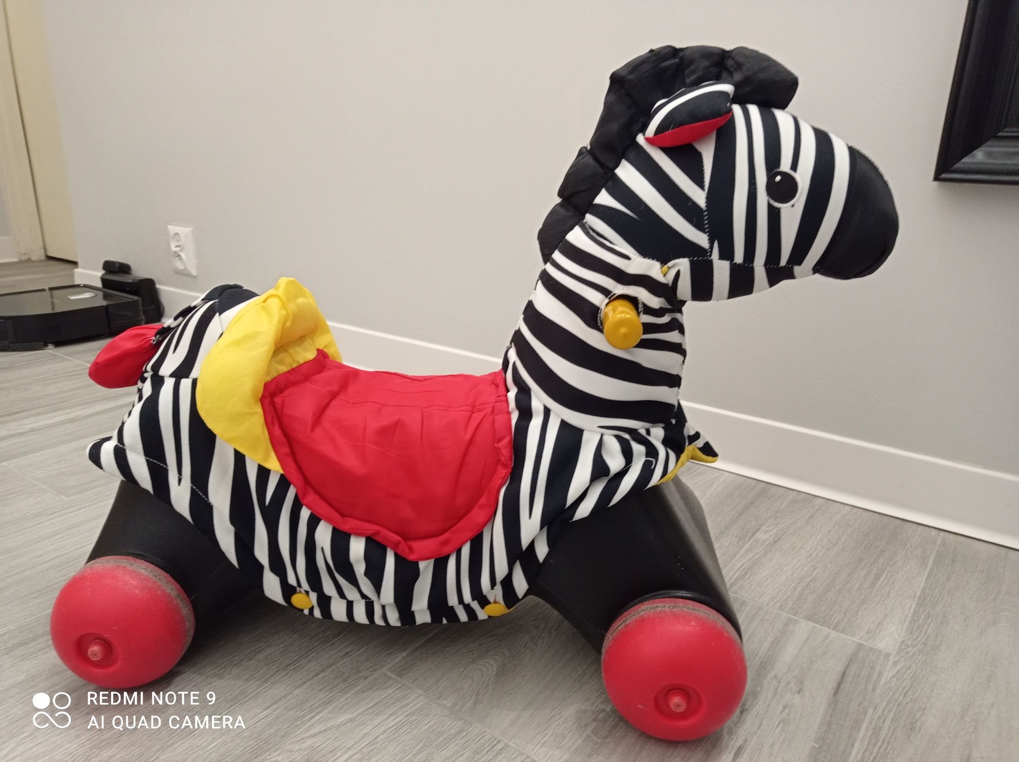 Jeździk Zebra Little Tikes