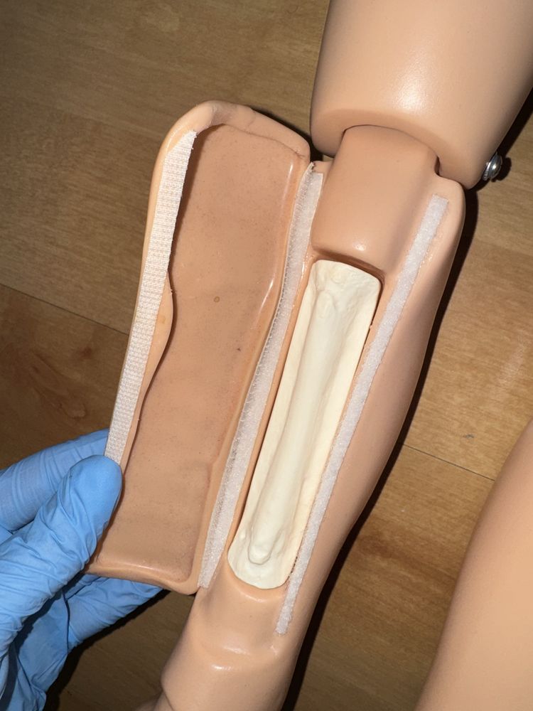 Fantom (rko/reanimacyjny) ALS 5 latka Gaumard S3005 (nie laerdal ambu)