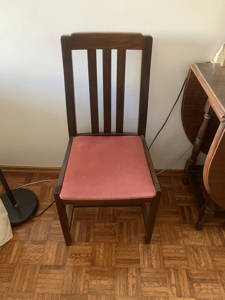 Mesa de jantar com 6 cadeiras