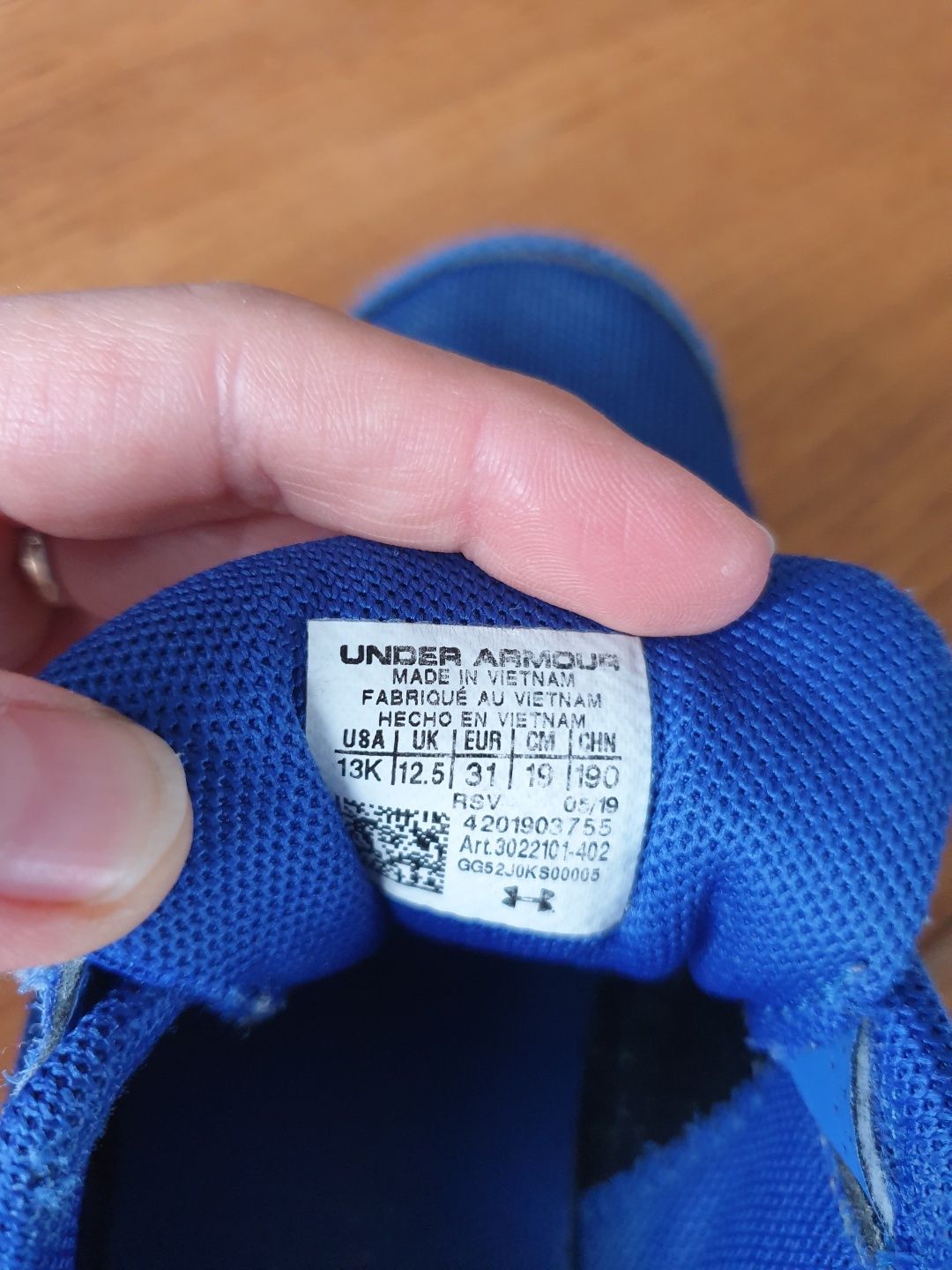 Buty Under Armour dla chłopca r 31