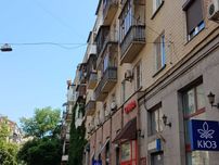 Продам 3-комнатную Центр ул О.Гончара ст.метро Вокзальная Университет