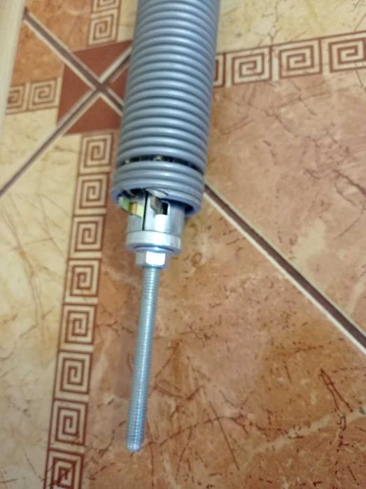 Пружина розтягування Alutech для секційних гаражних воріт, ролет