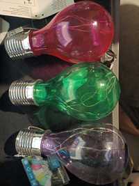 żarówki solarne w różnych kolorach