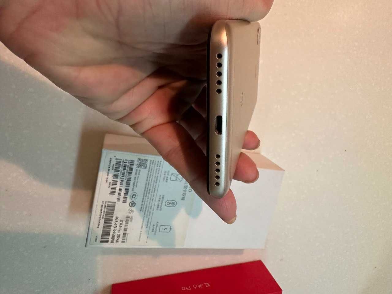 Xiaomi Redmi 6 pro, 64Gb, поддерживает 2а формата связи - GSM и CDMA
