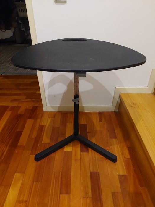 Mesa preta de computador ikea