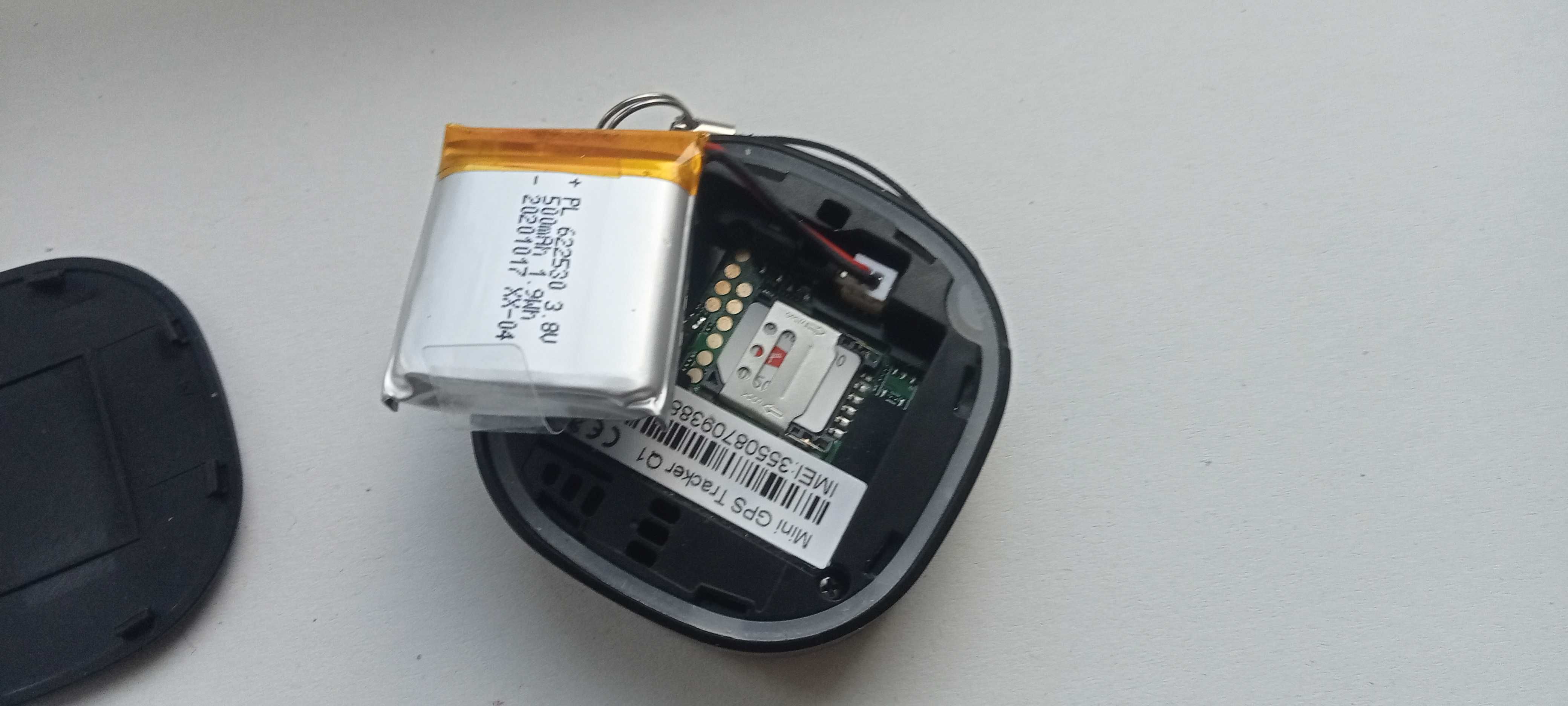 Lokalizator GPS miniaturowy z aktywnym odsłuchaniem - Qbit