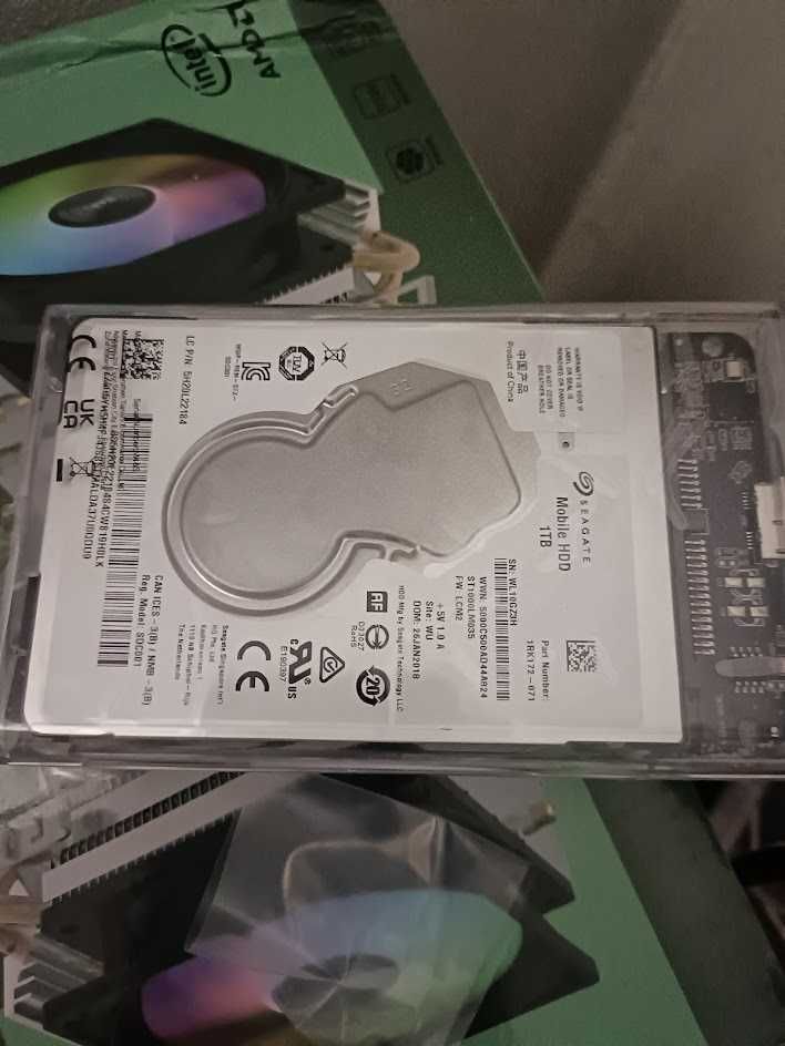 Жорсткий диск 2.5" 1Tb Seagate ST1000LM035  + Зовнішня кишеня