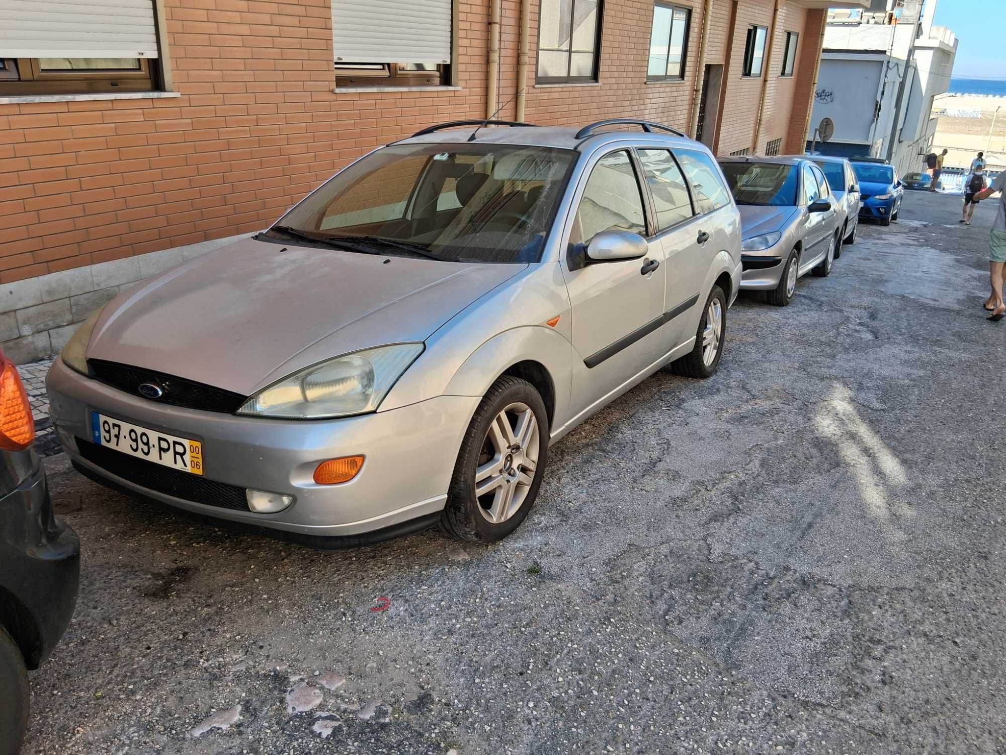 Ford Focus 1.8 TDDI 2000 pneus novos