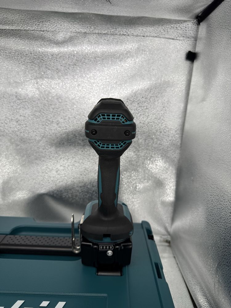 Аккумуляторная дрель-шуруповерт Makita DDF482 комплект як на фото
