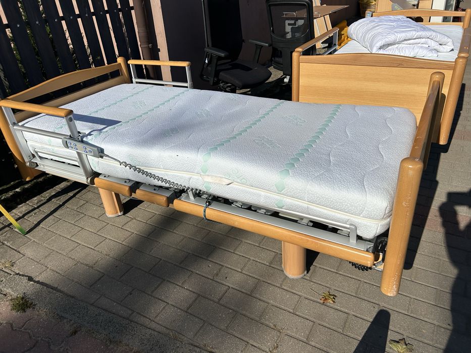 Tanio.Łóżka rehabilitacyjne.Z Niemiec. Zapraszam.Komis u Równego