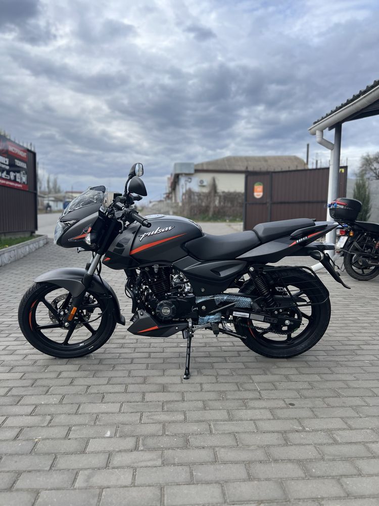 Новий Мотоцикл BAJAJ PULSAR 180