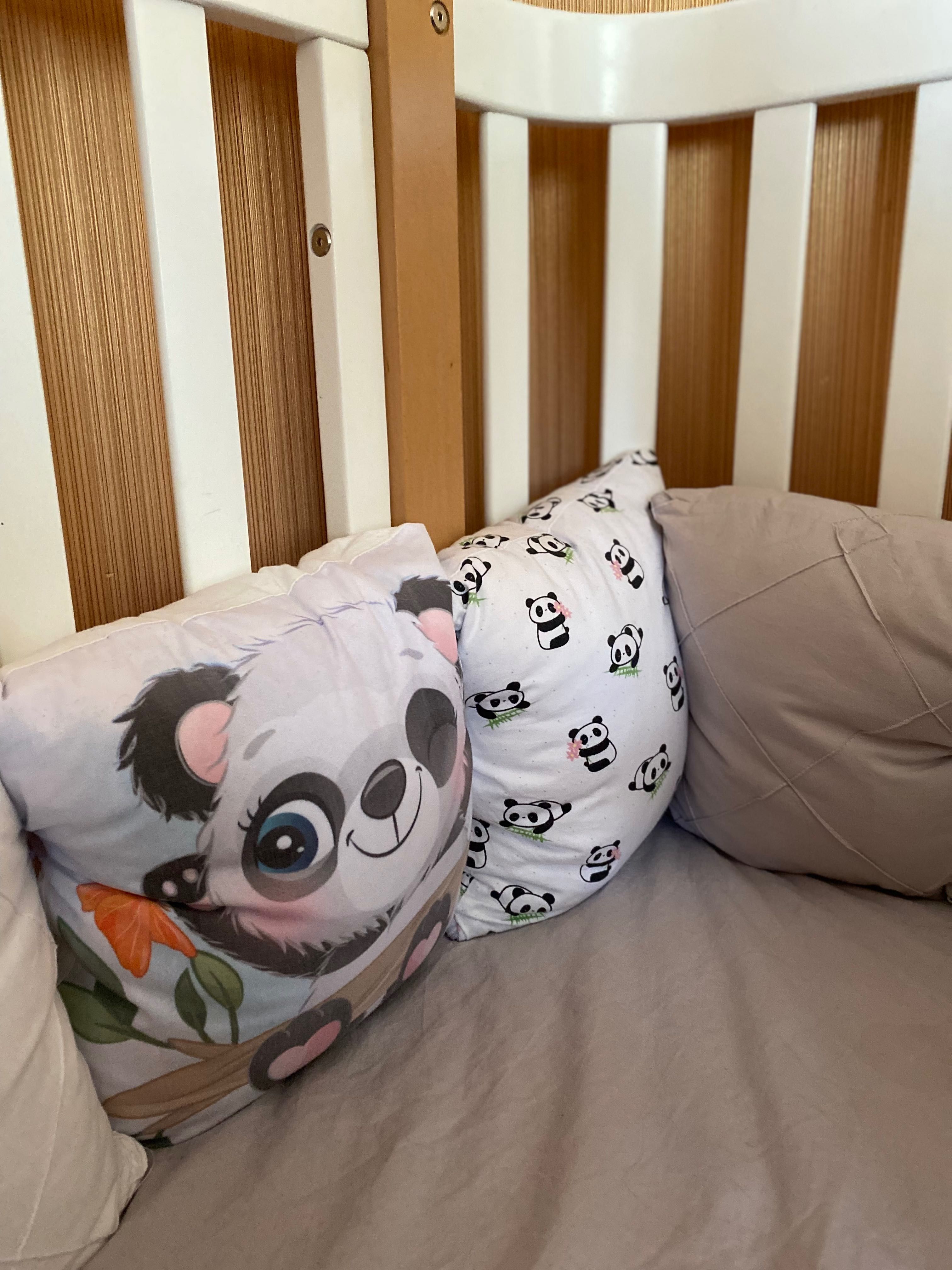 Бортики на ліжко , подушки, і косичка ковдра дитяча